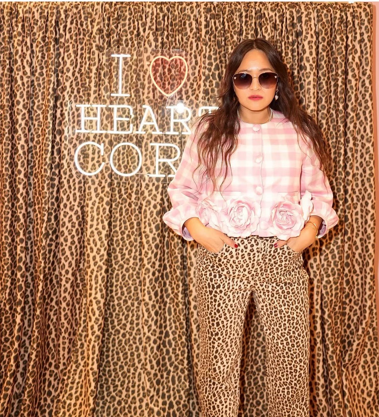 เช่าชุด Sretsis 80's Jeans Leopard Kiss — Velvet Hour กรุงเทพ