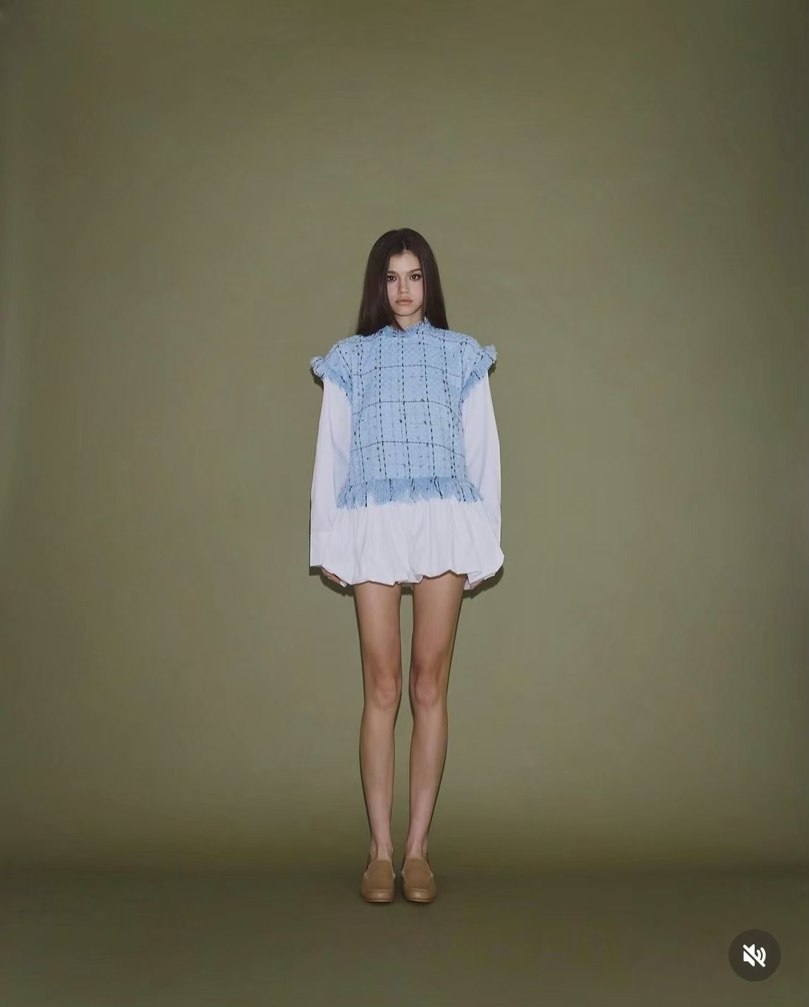 เช่าชุด Jemmidoris Tweed Bubble Mini Dress — Velvet Hour กรุงเทพ